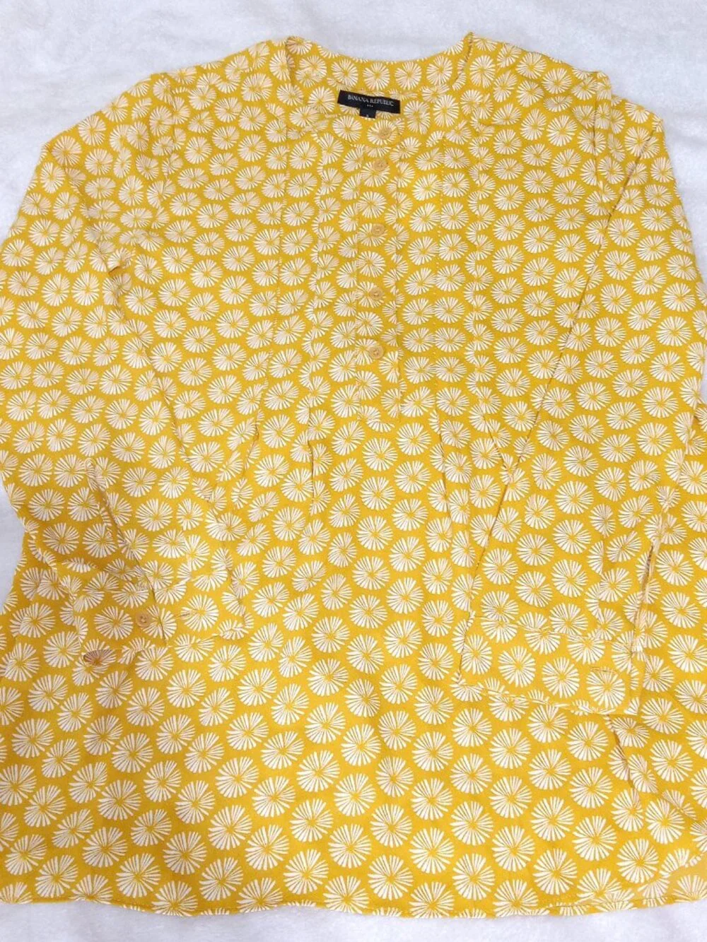 Banana Republic Yellow Floral Blouse NWT Size S Lightweight Preppy Cottagecore